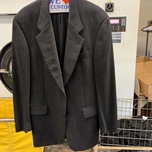 Hugo Boss made in USA blazer in great condition.